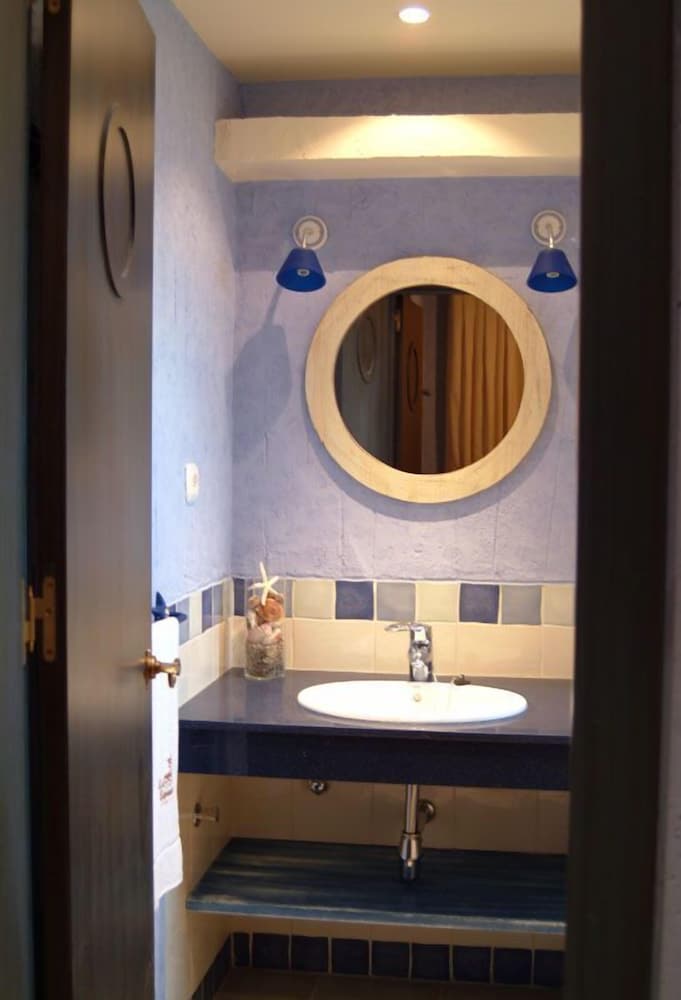 Фото Aparthotel La Espadaña