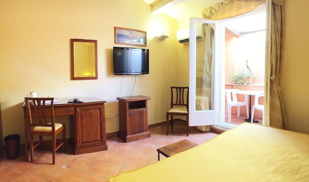 Фото Отель Mediterraneo