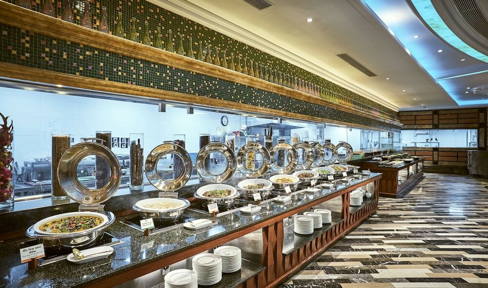 Фото Windsor Plaza Hotel