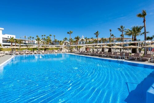 Внешний вид отеля Riu Chiclana - All Inclusive в Чиклана-де-ла-Фронтере, фото 1