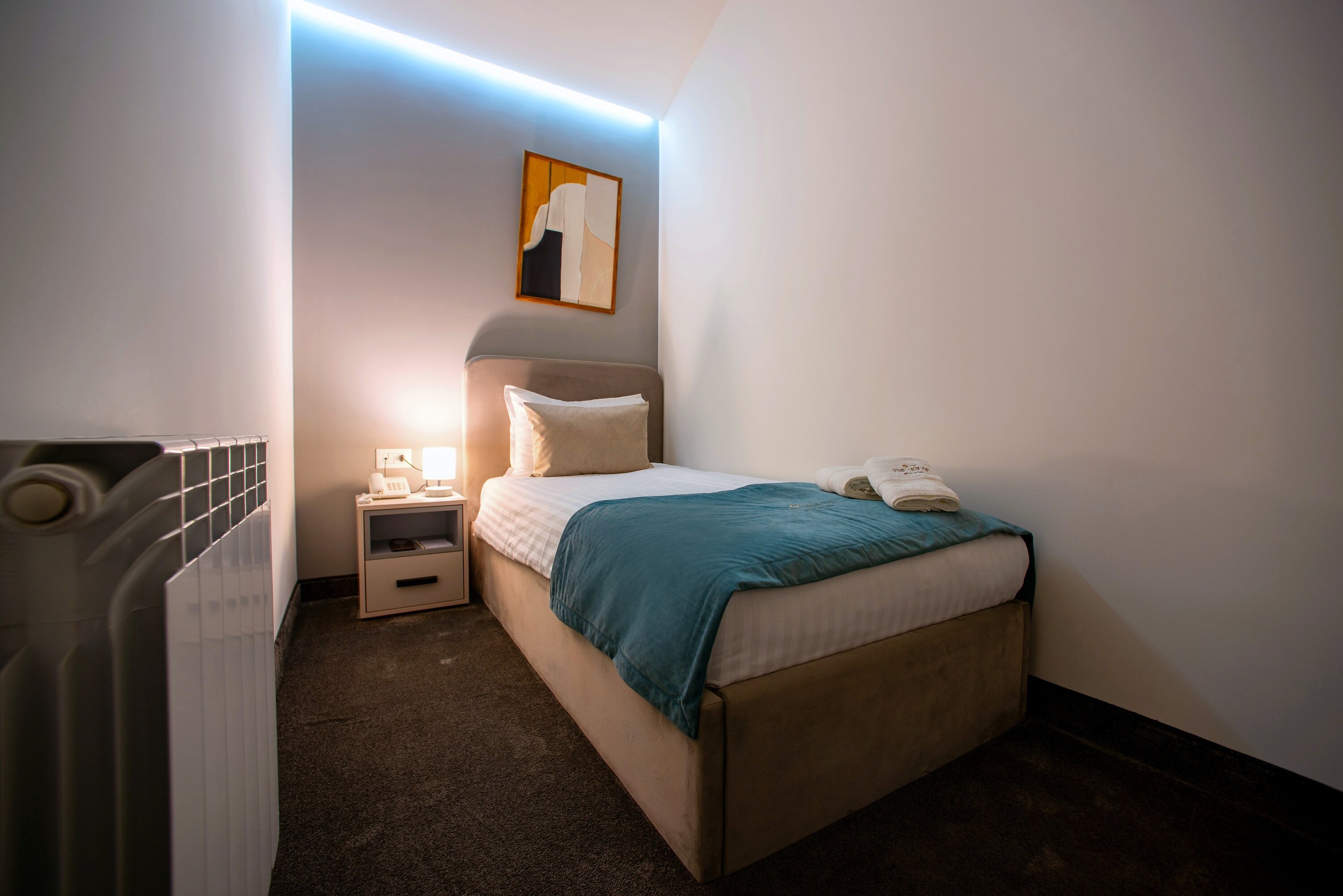 Фото The House Hotel