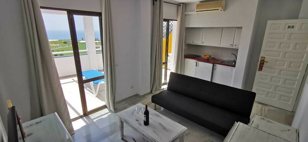 Фото Hotel Playamaro