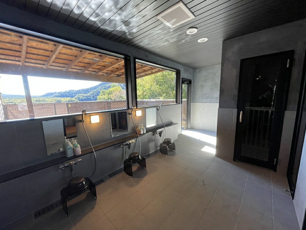 Фото Shoji Lake Hotel