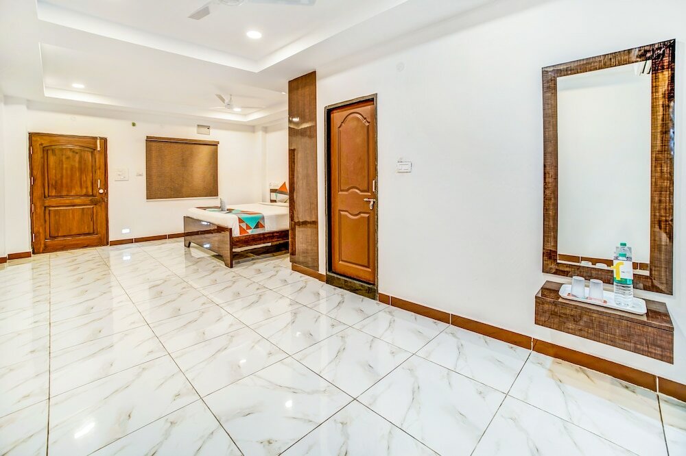 Фото FabExpress Adarsh Inn