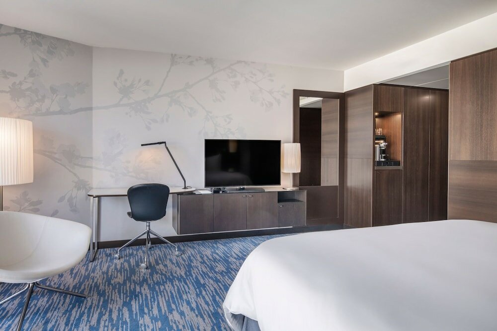 Фото Renaissance Paris Arc de Triomphe Hôtel