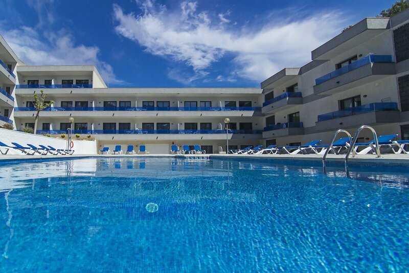 Гостиница RVApartaments Treumal Park