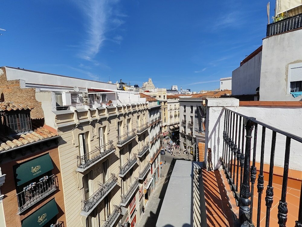 Фото Apartamentos Mayor Centro