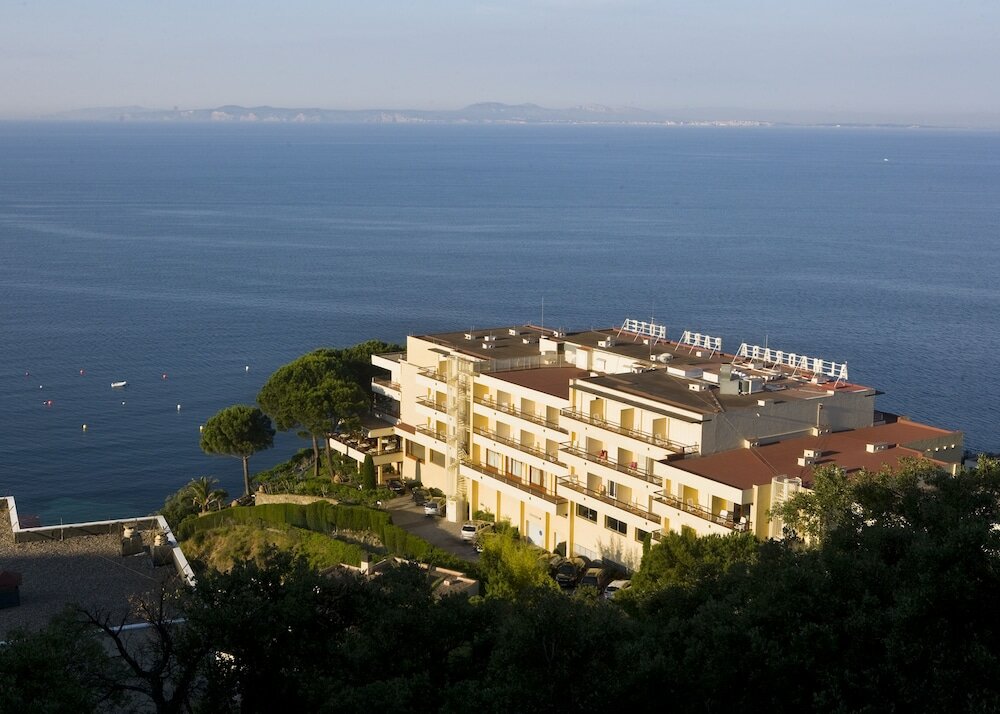 Фото Almadraba Park Hotel