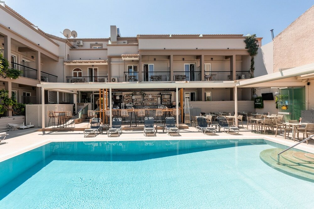 Фото Telesilla Hotel