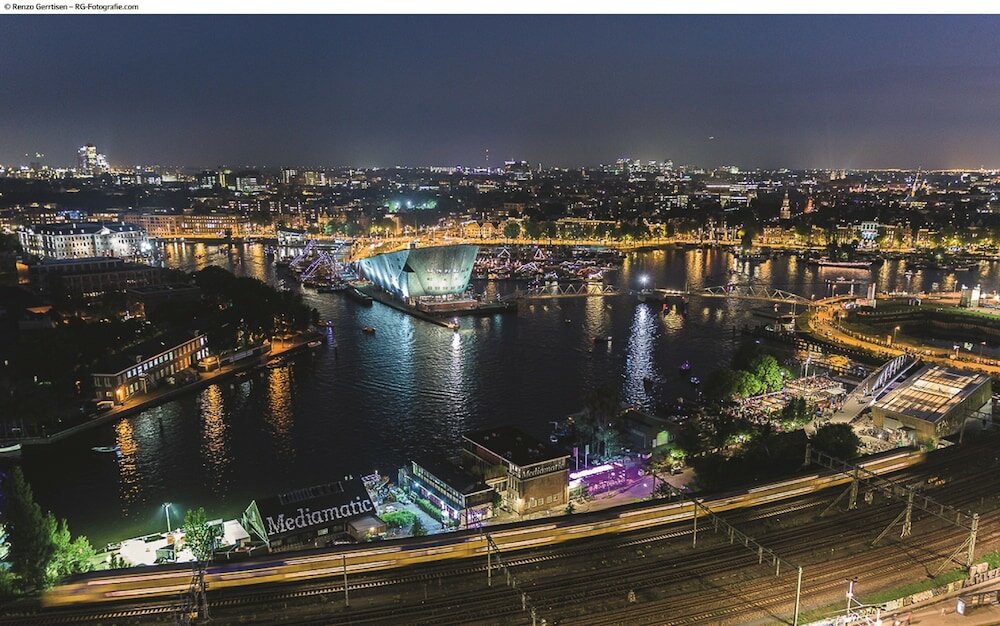 Фото Movenpick Hotel Amsterdam City Centre