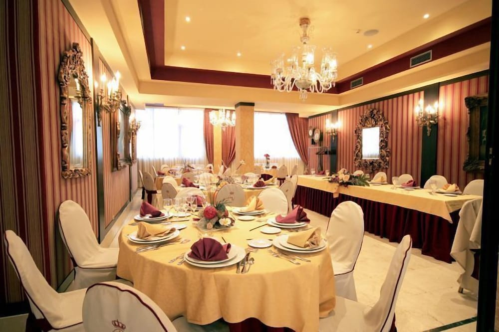 Фото Los Braseros Hotel