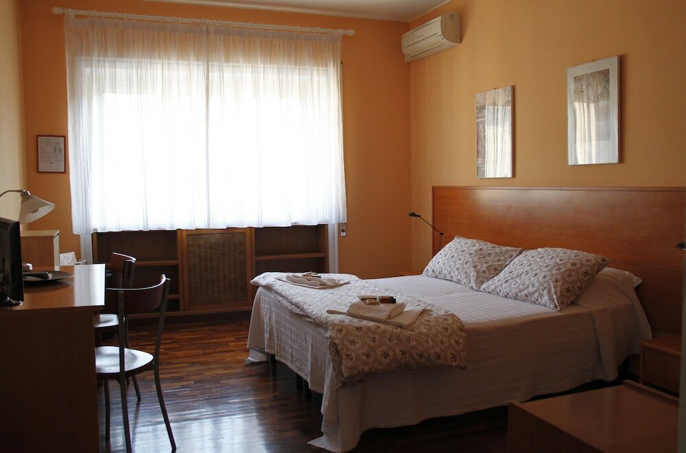 Фото Le Finestre sul Vaticano