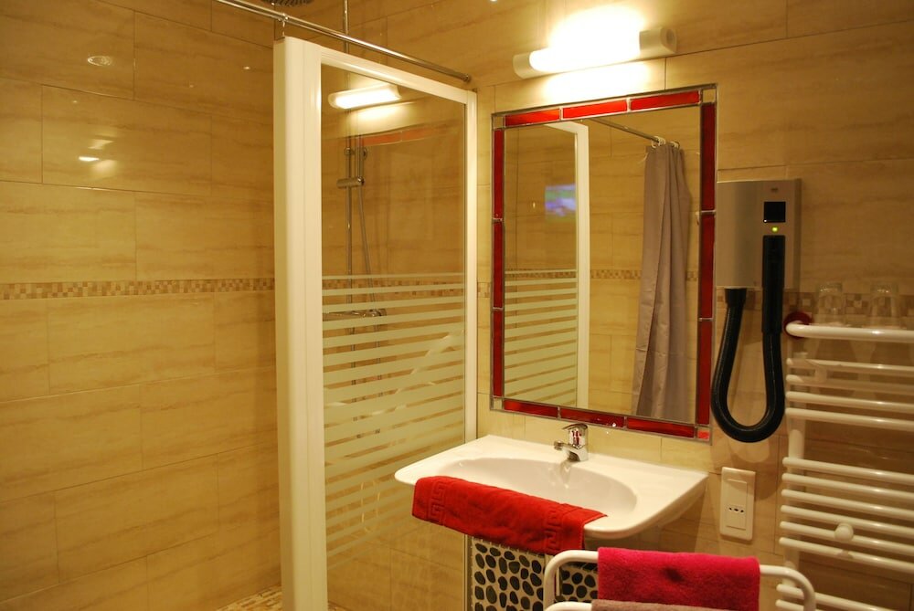 Фото Hotel Tambourin