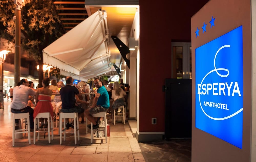 Фото Aparthotel Esperya