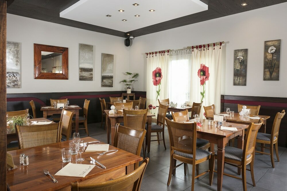 Фото Cottage Hotel