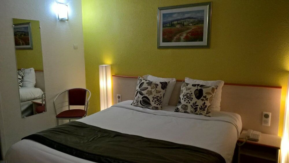 Фото Hotel Tambourin