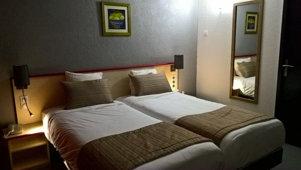 Фото Hotel Tambourin