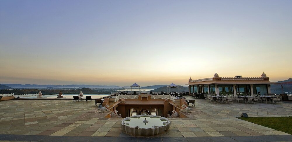 Фото Fateh Garh Resort by Fateh Collection