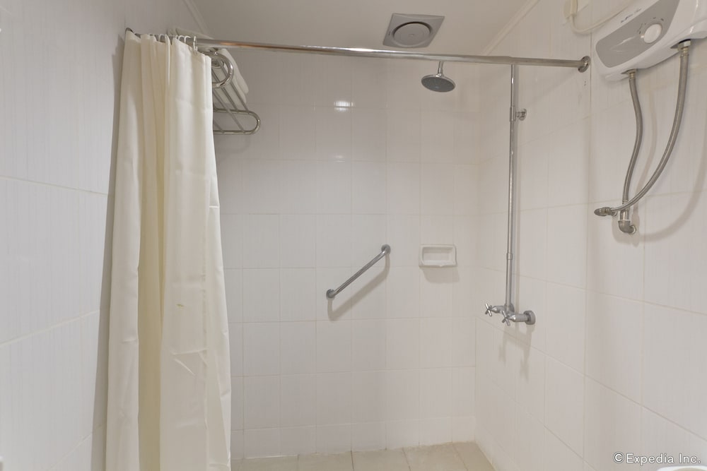 Фото Diplomat Hotel