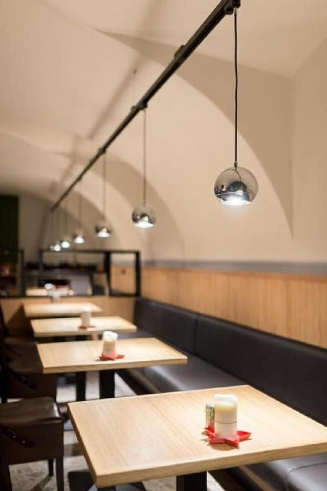 Фото Hotel Sharingham