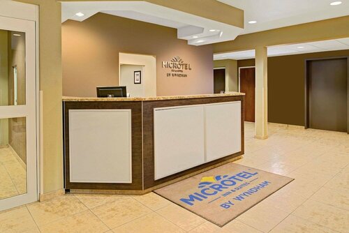 Гостиница Microtel Inn & Suites by Wyndham Council Bluffs/Omaha в Каунсил Блаффс