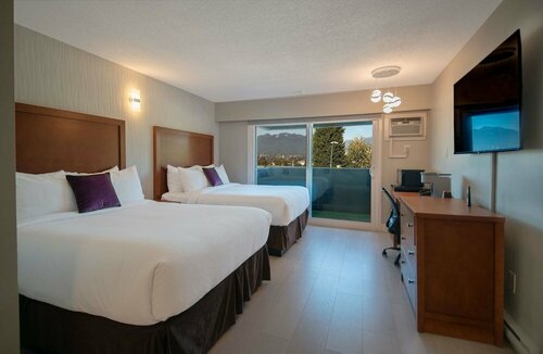 Гостиница Coast Metro Vancouver Hotel в Бернаби