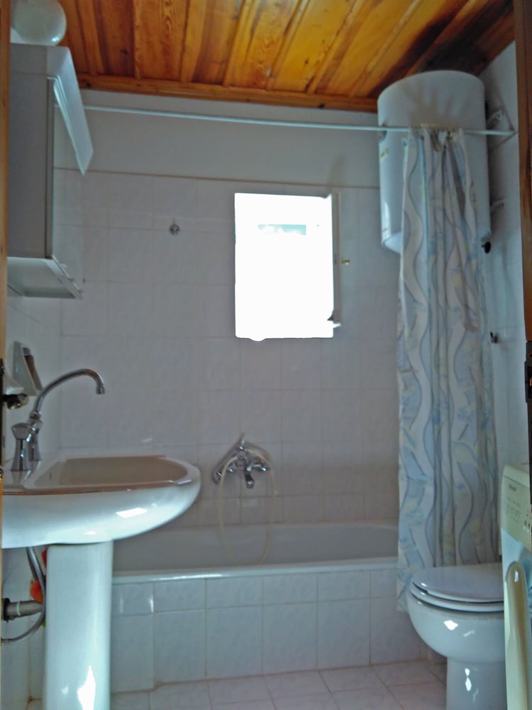 Фото Guesthouse Iro