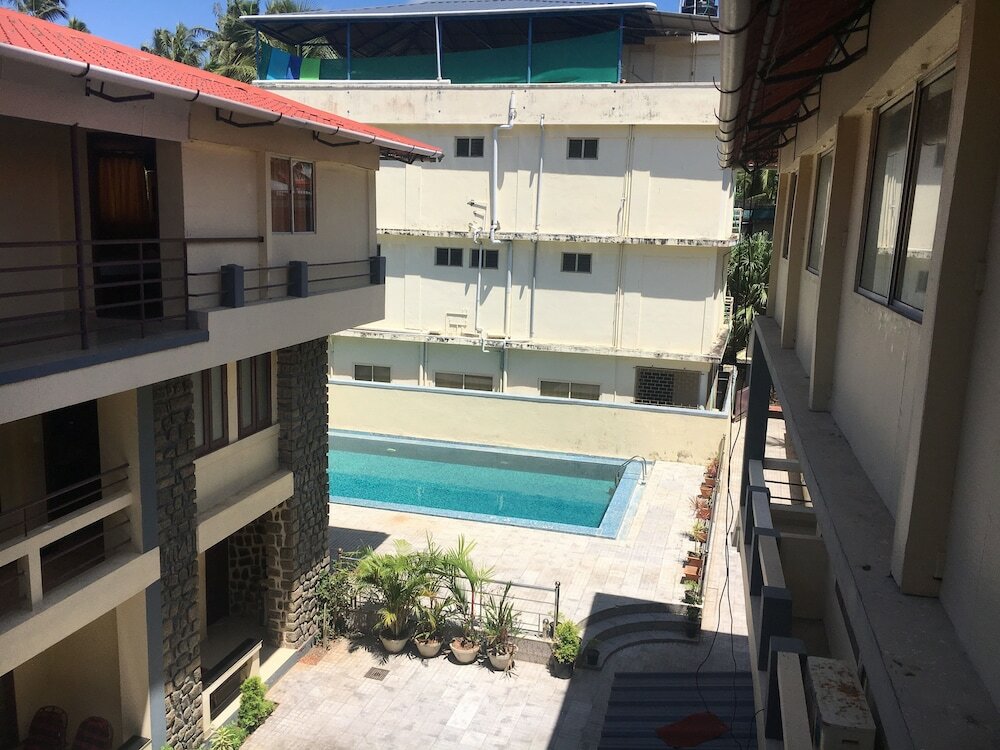 Фото New Kovalam Beach Hotel