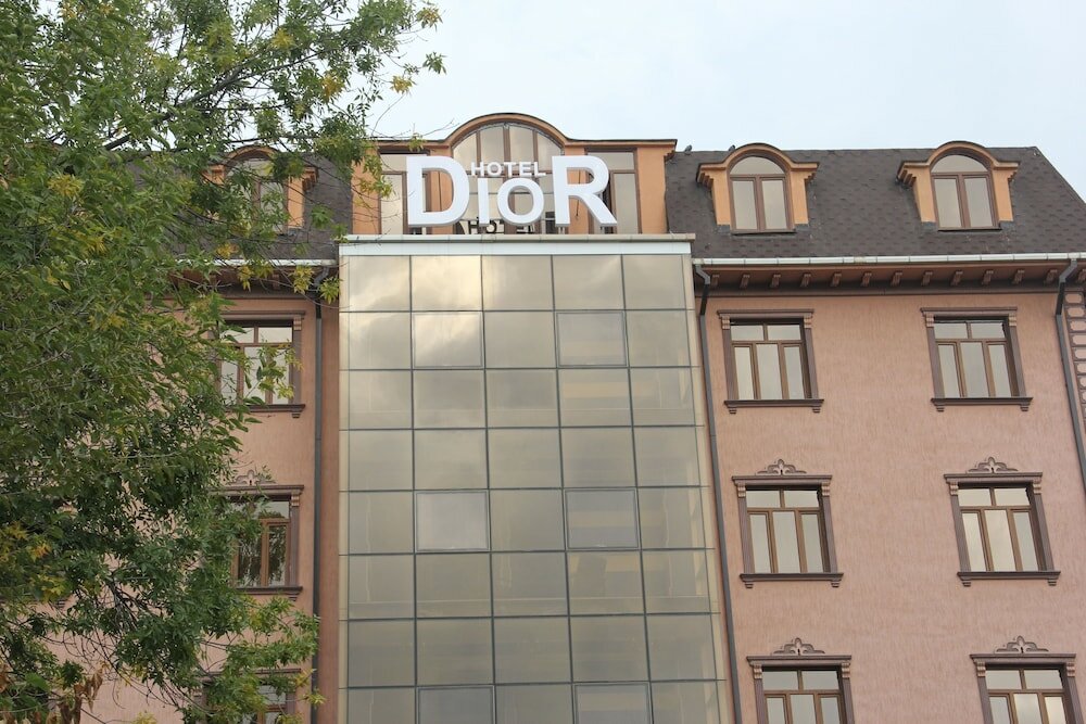 Фото Dior