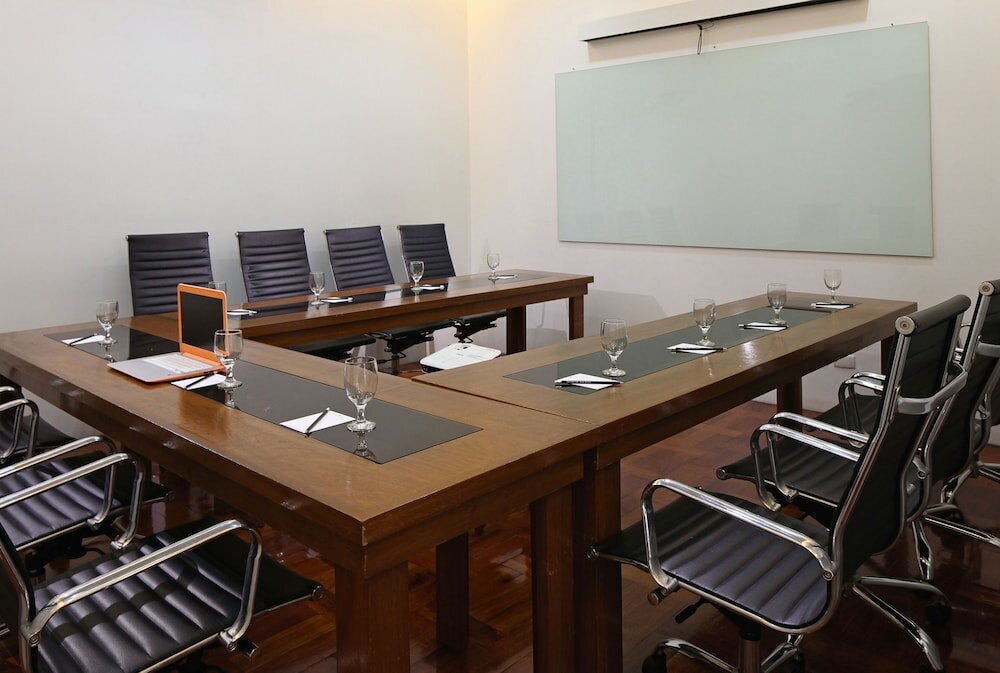 Фото Manila Lotus Hotel