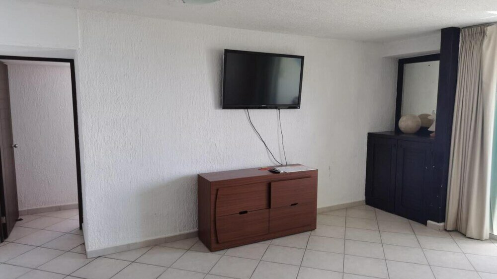 Фото Ocean Front Suites by Rodero Condos