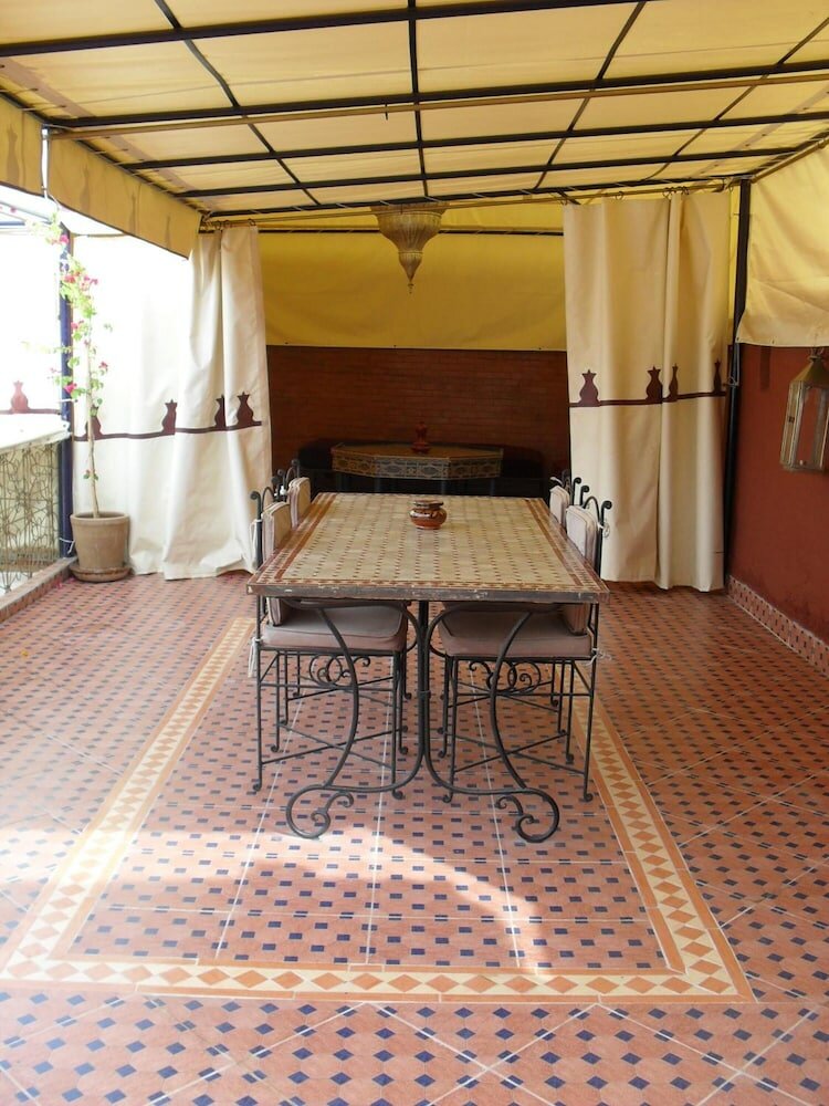 Фото Riad Tiziri