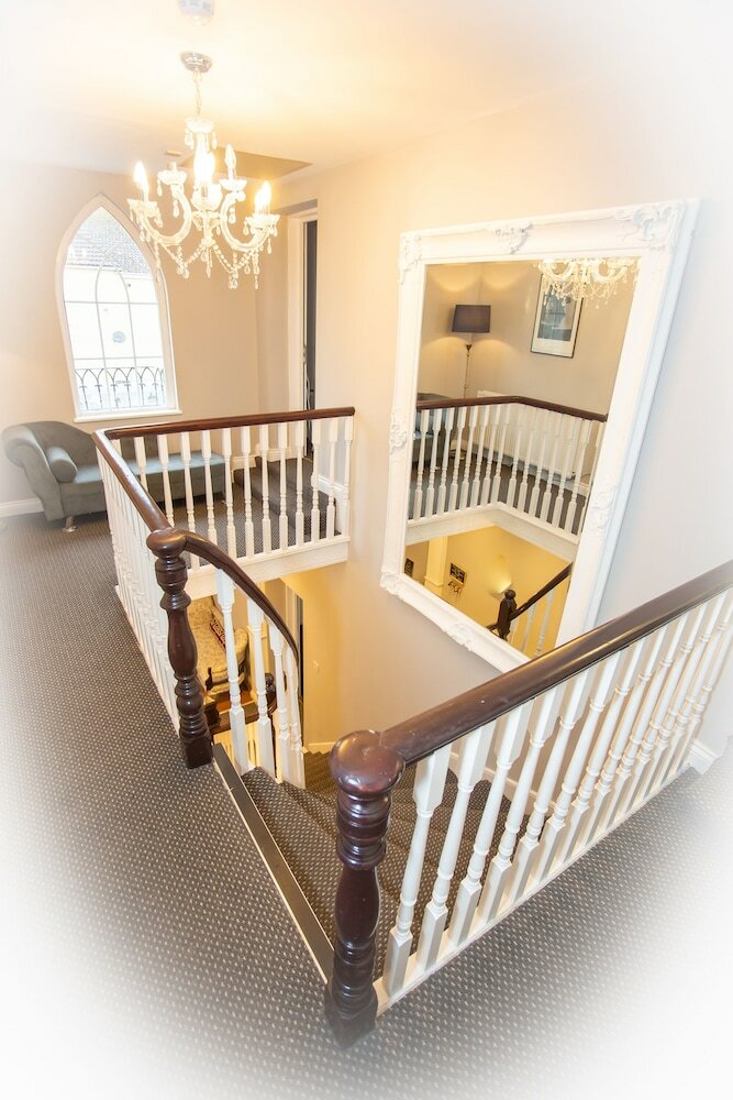 Фото The Ibrox Lodge