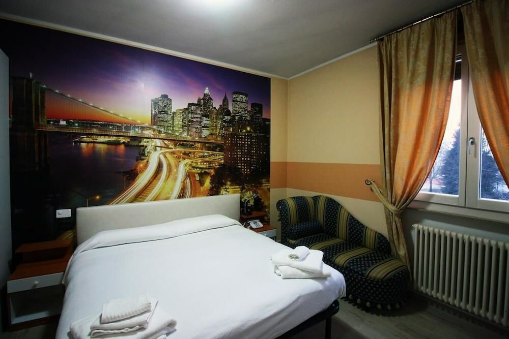 Фото Albergo Ristorante la Bussola