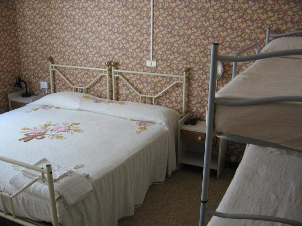 Фото Hotel Villa Mirna