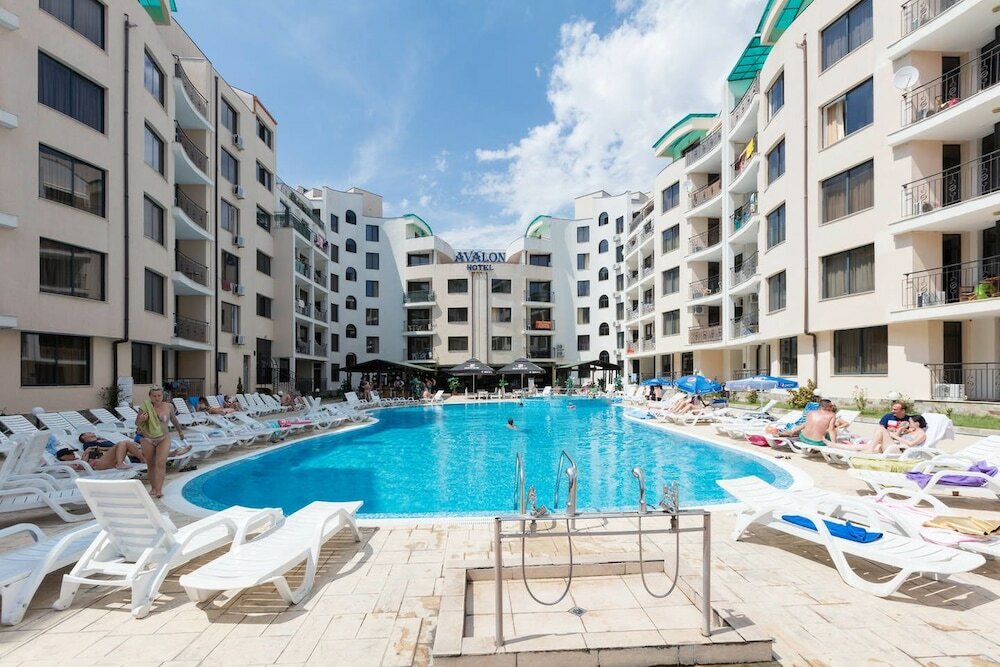Фото Studio with Pool View
