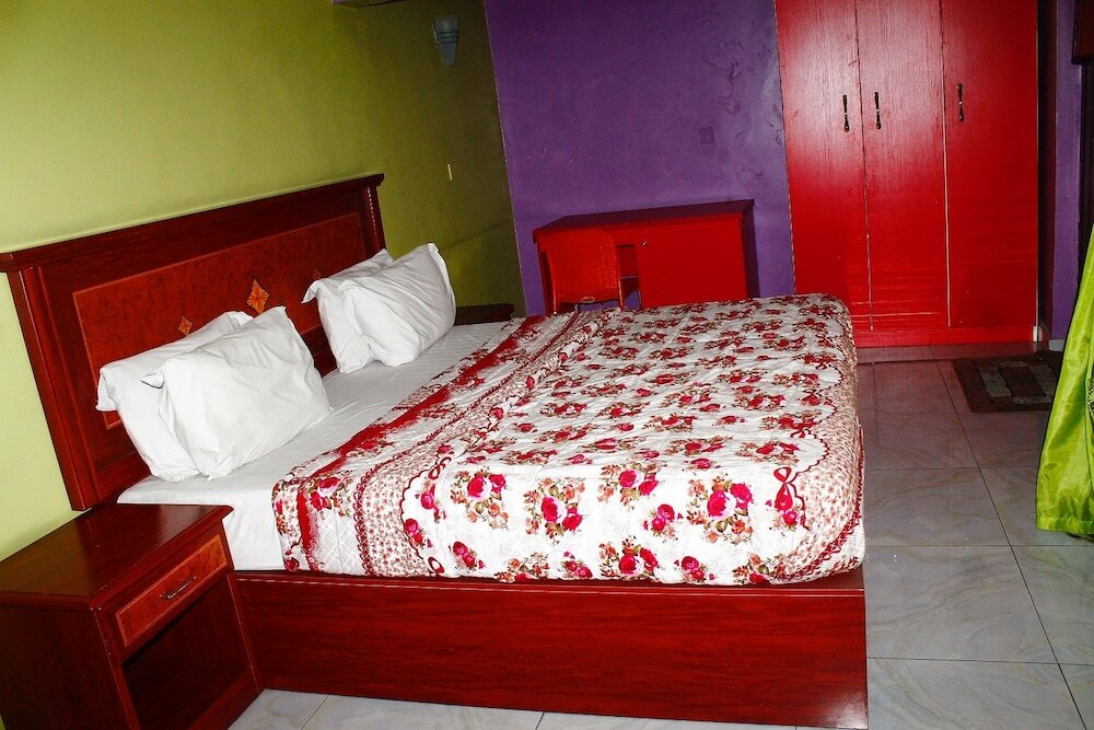 Фото Row Hotel & Suites