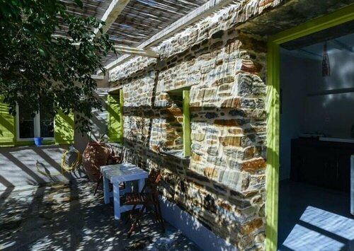 Гостиница Cozy 2-bedroom House in Tinos