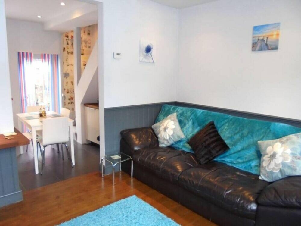 Фото Tower Cottage