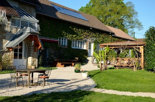 Гостиница Chambres d'hôtes Le Relais de la Perle