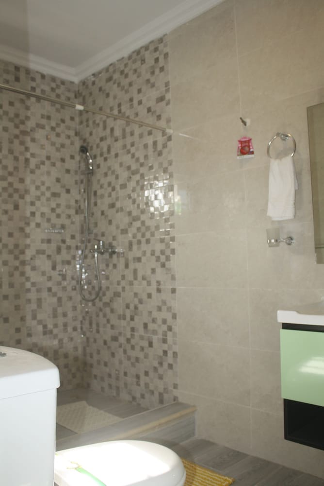 Фото Westhood Homes