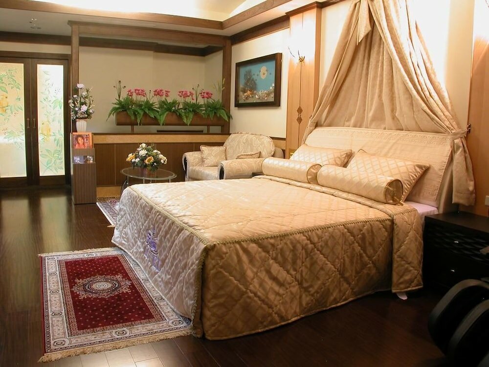 Фото Swan Lake hotel