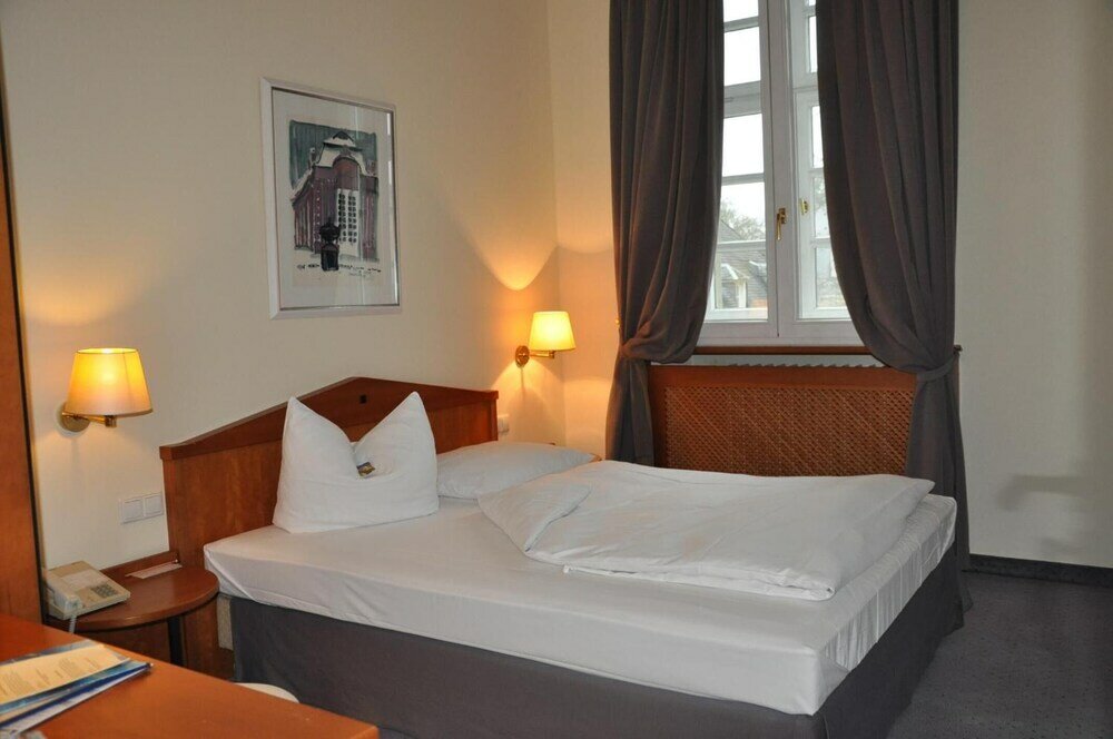 Фото Hotel Zum Erbprinzen