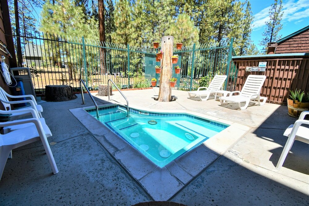 Фото Snow Lake Lodge