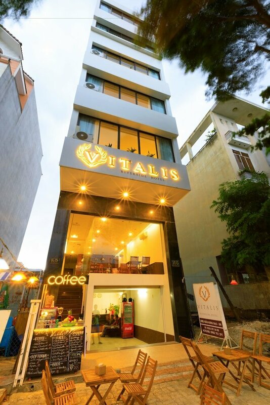 Гостиница Vitalis Riverside Hotel в Дананге