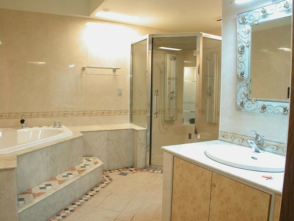 Фото Swan Lake hotel