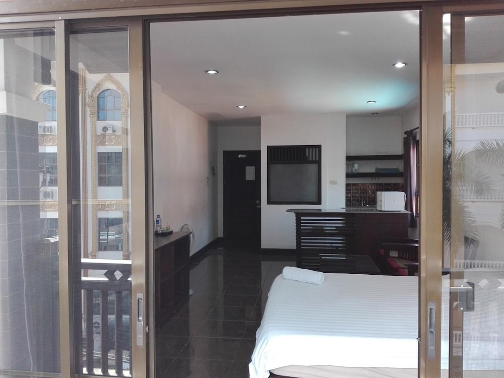 Фото Faa Apartment