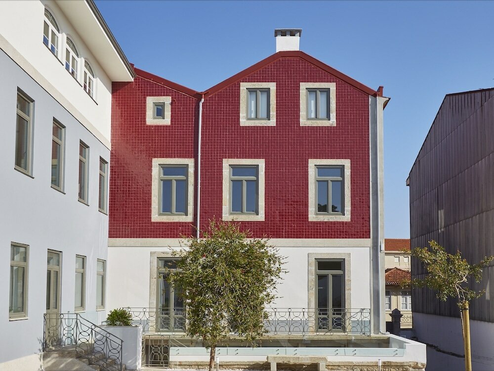 Фото Porto Downtown Lovers Suites Bombarda 451