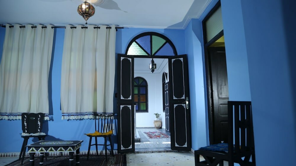 Фото Riad Tingis