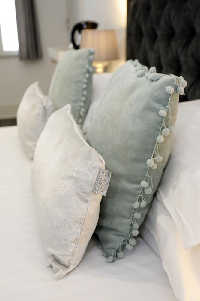 Фото Bexley Village Hotel